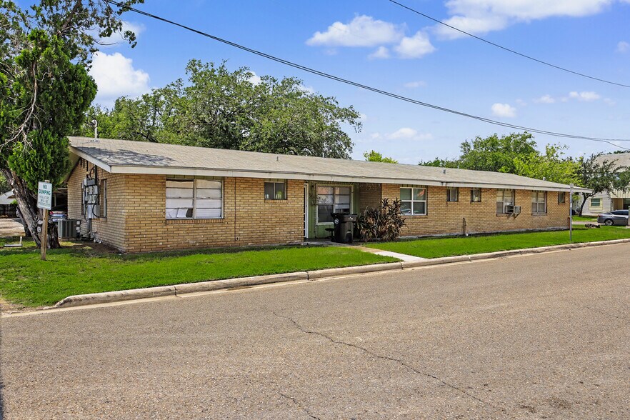 More Photos Of 800 S Texas Blvd, Weslaco Apartments For Sale