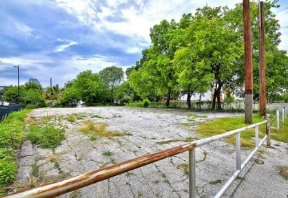 More Photos Of 120 N Mesquite St, San Antonio Medical For Lease