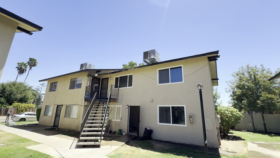More Photos Of 475 N Manila Ave, Fresno Apartments For Sale