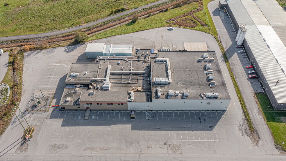 More Photos Of 7 Riverside Dr, Quinte West Warehouse For Sale