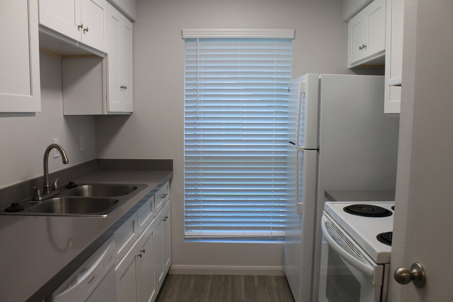 More Photos Of 3619 Texas St, Lake Charles Apartments For Sale