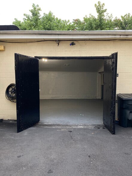 More Photos Of 80-90 Harrison Ave, Jersey City Flex For Lease