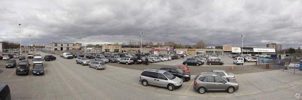 More Photos Of 7215 Goreway Dr, Mississauga Storefront For Lease