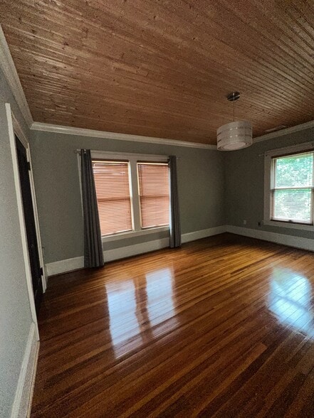 More Photos Of 2319 Avenham Ave SW, Roanoke Apartments For Sale