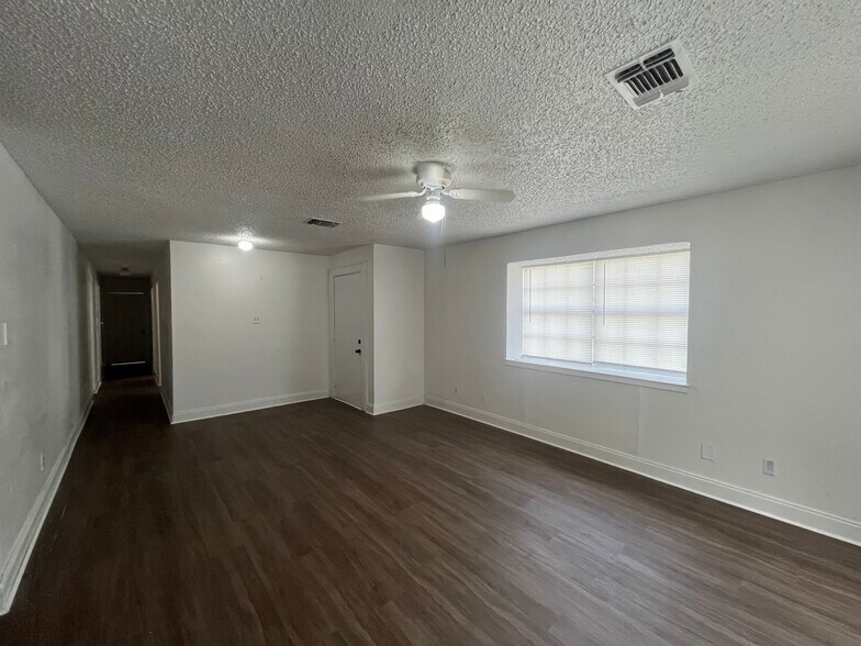 More Photos Of , San Antonio Multifamily For Sale