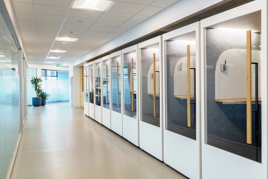 More Photos Of 1 Concourse Pky NE, Atlanta Coworking Space