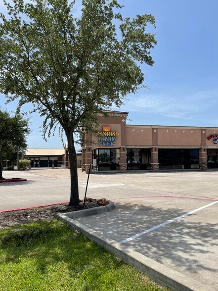 More Photos Of 6725 Atascocita Rd, Humble Unknown For Lease