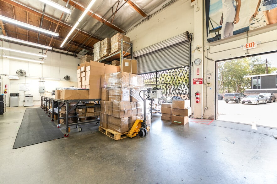 More Photos Of 3961 Landmark St, Culver City Warehouse For Lease
