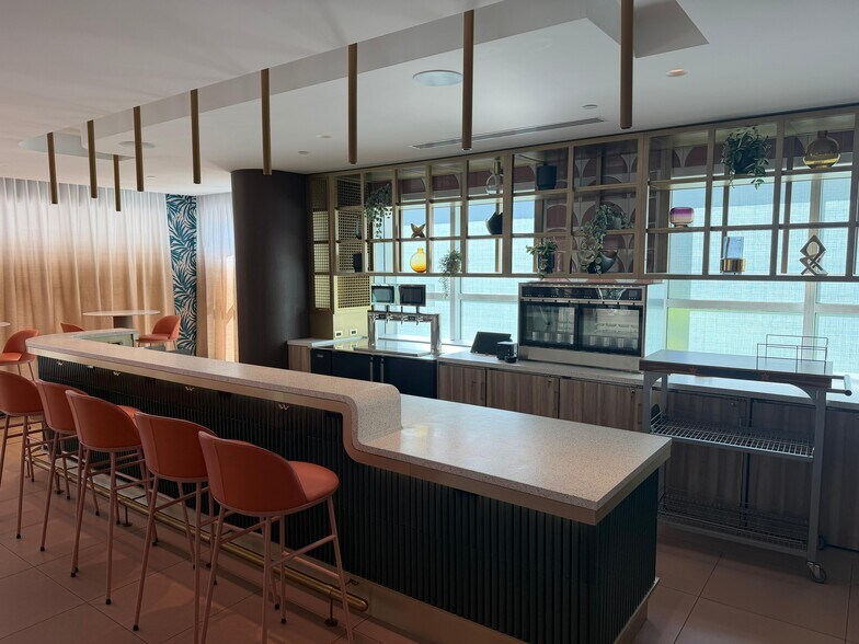 More Photos Of 2601 S Bayshore Dr, Coconut Grove Office For Lease