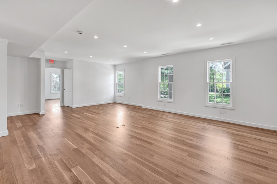 More Photos Of 965 Post Rd E, Westport Office Residential For Lease