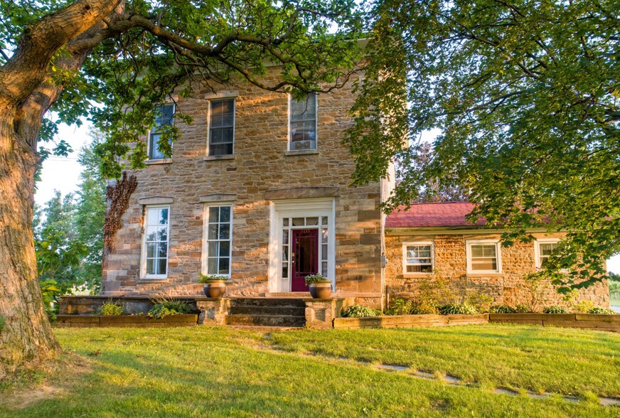 More Photos Of 5138 Lower Mountain Rd, Lockport Winery Vineyard For Sale