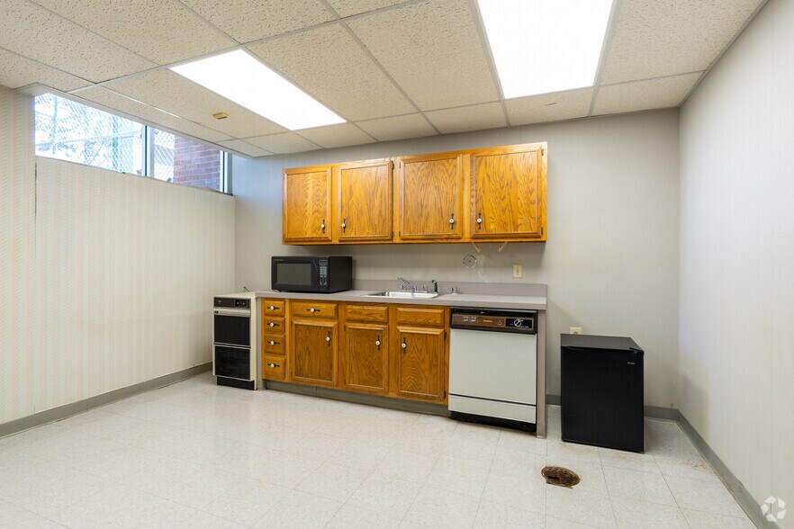 More Photos Of 1525 S Broadway, Saint Louis Office Residential For Sale