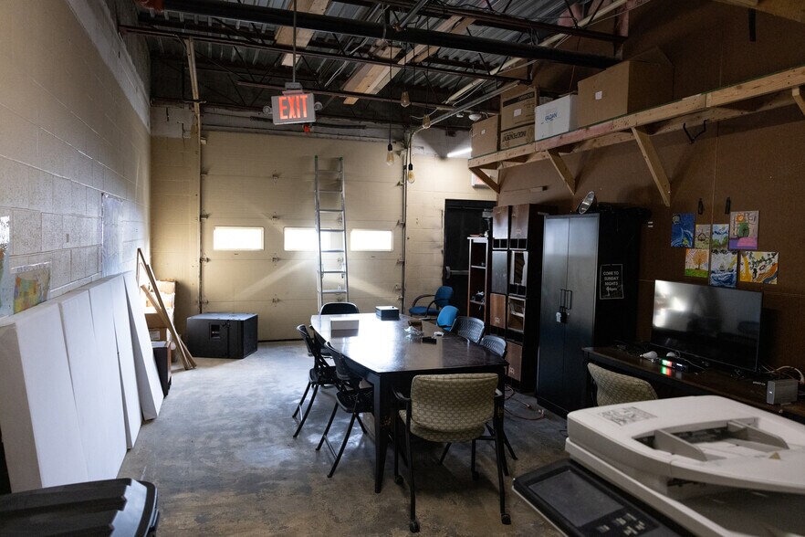 More Photos Of 2807 Lake Michigan Dr NW, Grand Rapids General Retail For Lease