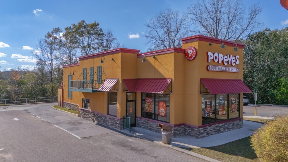 Primary Photo Of 2231 Ross Clark Cir, Dothan Fast Food For Sale