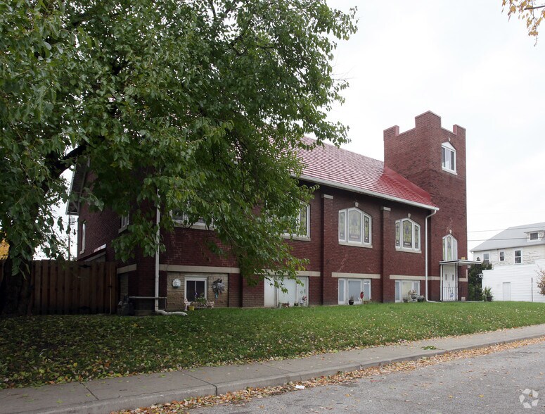 More Photos Of 1001 Hosbrook St, Indianapolis Religious Facility For Sale