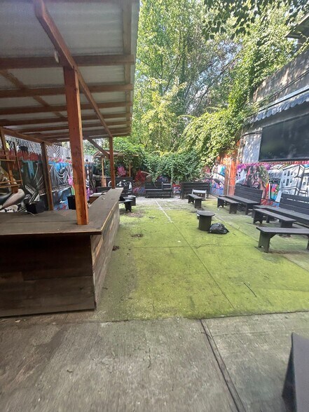 More Photos Of 507 Myrtle Ave, Brooklyn Storefront Retail Residential For Lease