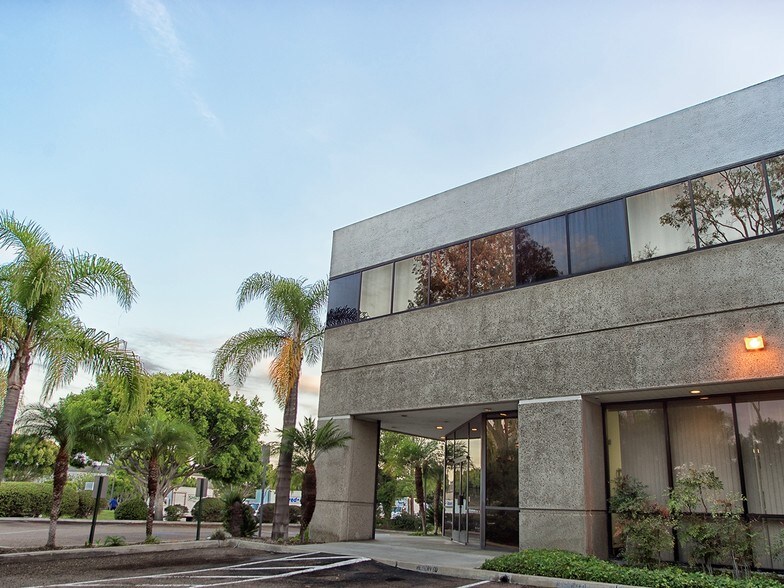 More Photos Of 9454 Waples St, San Diego Flex For Sale