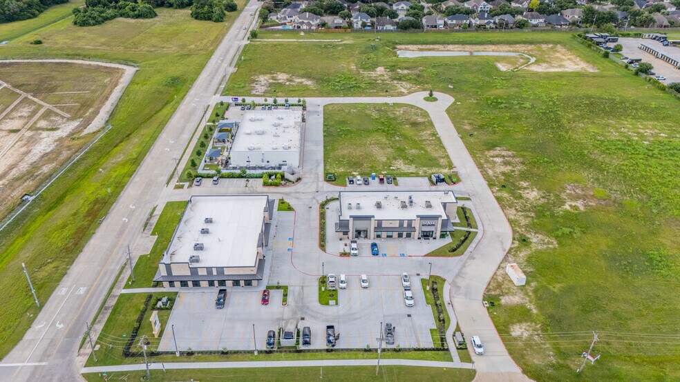 More Photos Of 1120 Grand Oak Blvd, League City Unknown For Lease