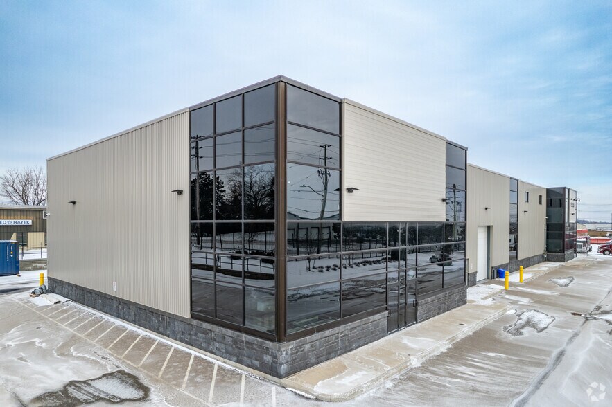 Primary Photo Of 8223 Lawson Rd, Milton Warehouse For Lease