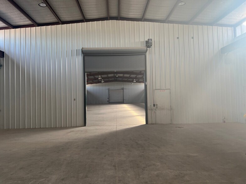 More Photos Of 3324 W 44th St, Odessa Industrial For Sale