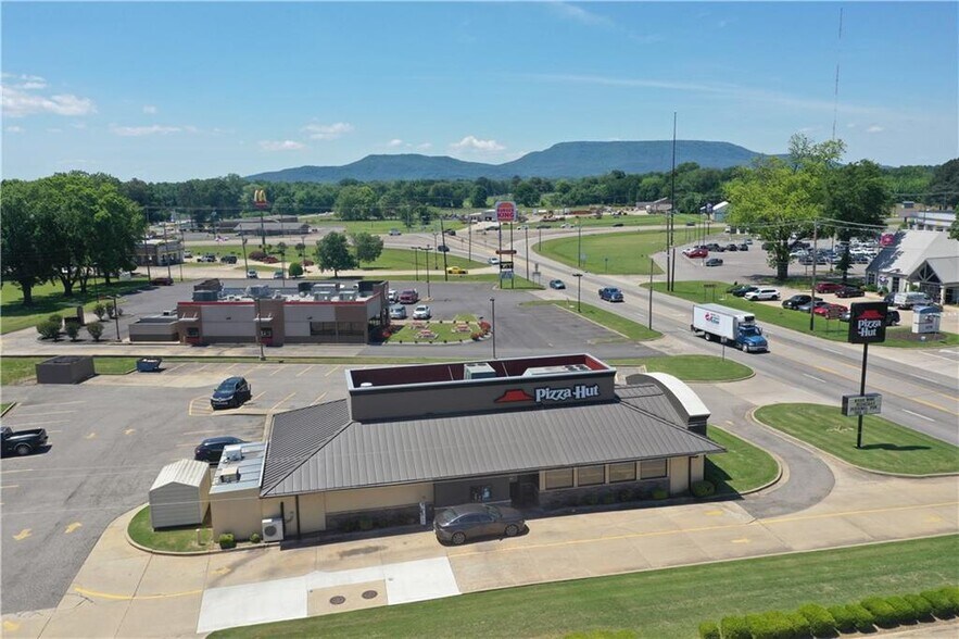 More Photos Of 511 Union St, Dardanelle General Retail For Sale