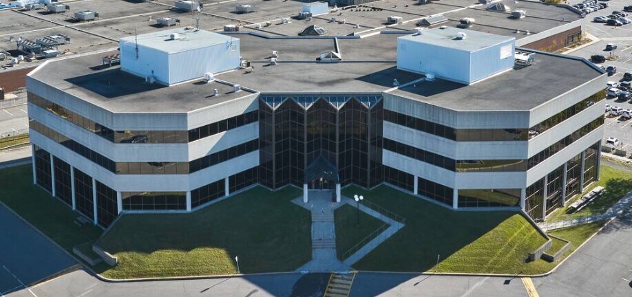 Primary Photo Of 333 Boul Jean-Paul-Hogue, Saint-jerome Office For Lease