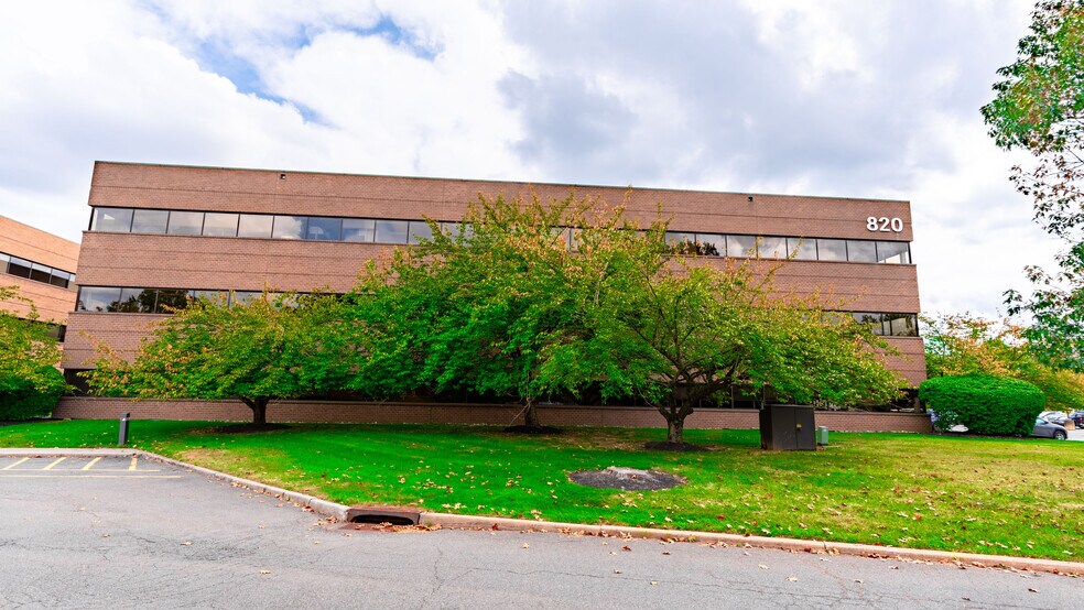 More Photos Of 810 Bear Tavern Rd, Ewing Office For Sale