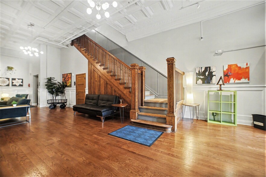 More Photos Of 905 Broadway Blvd, Kansas City Apartments For Sale