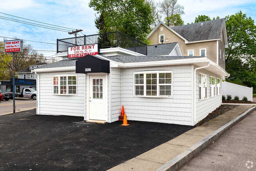 Primary Photo Of 326 N Washington St, North Attleboro General Retail For Lease