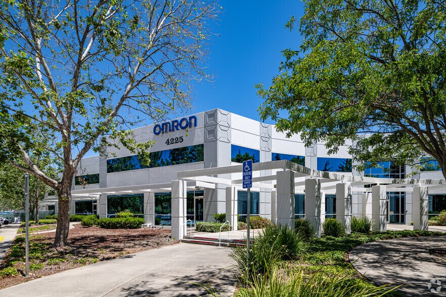 More Photos Of 4225 Hacienda Dr, Pleasanton Warehouse For Lease