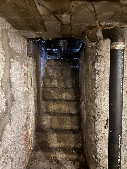 More Photos Of 9506 Church Ave, Brooklyn General Retail For Sale