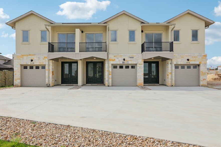 Primary Photo Of 300 Tesla Cir, Round Rock Multifamily For Sale
