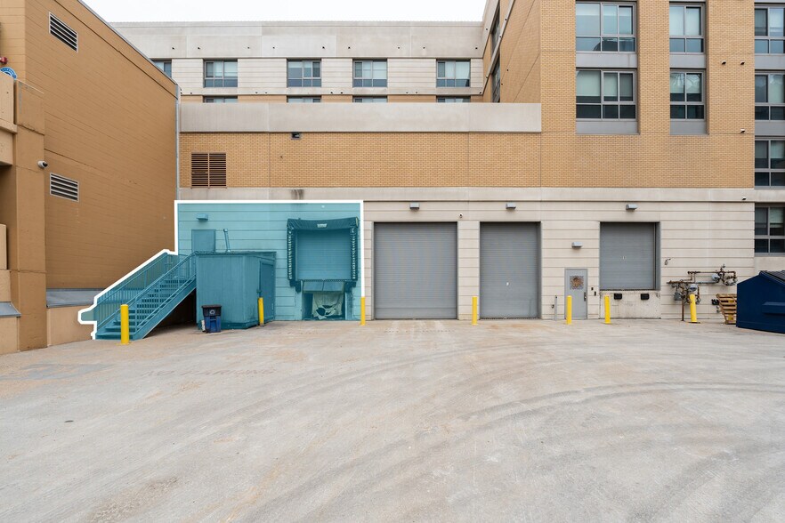More Photos Of 3253 Dodge St, Omaha Hotel For Sale
