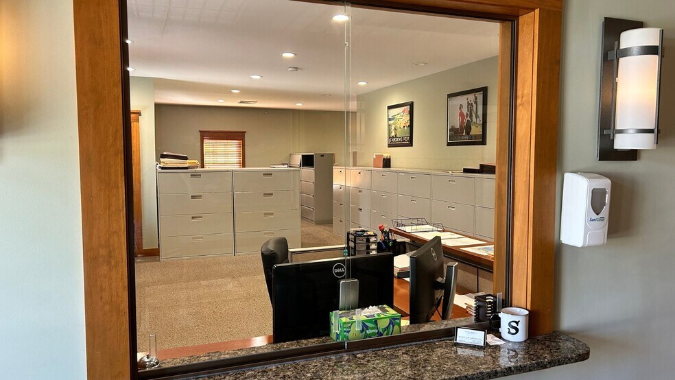 More Photos Of 3839 Easton Ave, Bethlehem Office For Sale