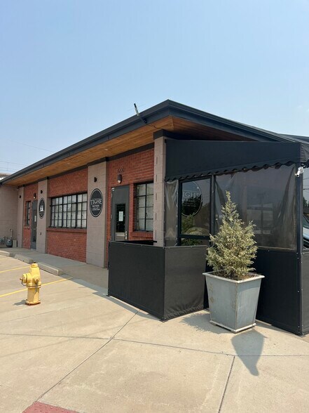 More Photos Of 4200 Milwaukee St, Denver Warehouse For Sale