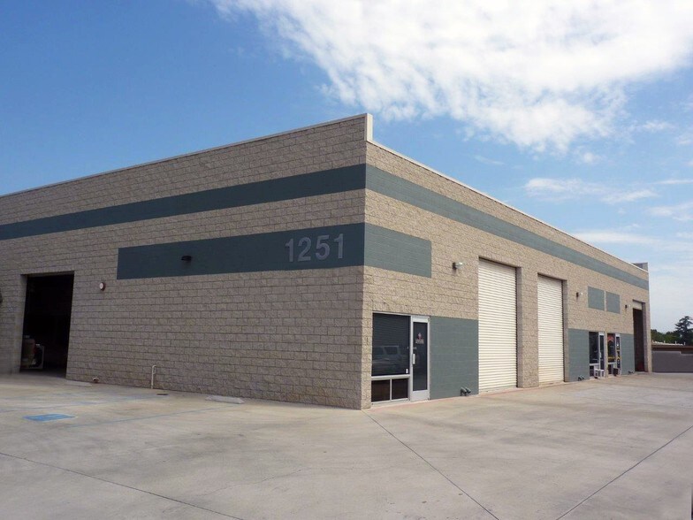 More Photos Of 1251 Greenfield Dr, El Cajon Warehouse For Lease