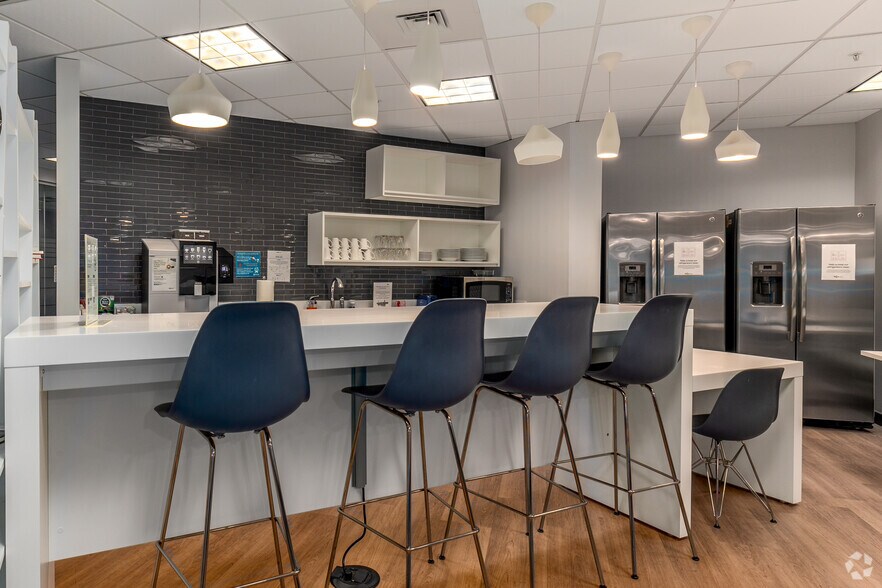 More Photos Of 2015 Ayrsley Town Blvd, Charlotte Office For Lease