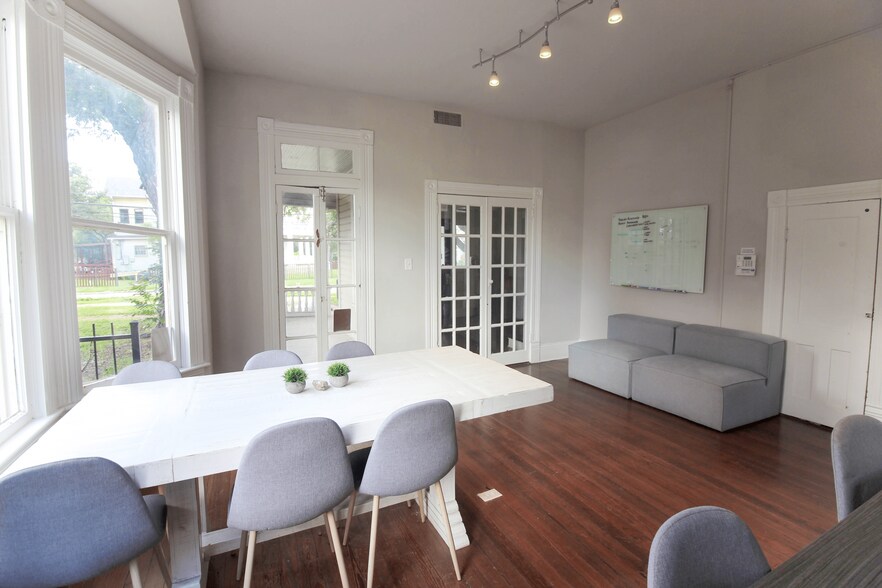 More Photos Of , San Antonio Office For Sale