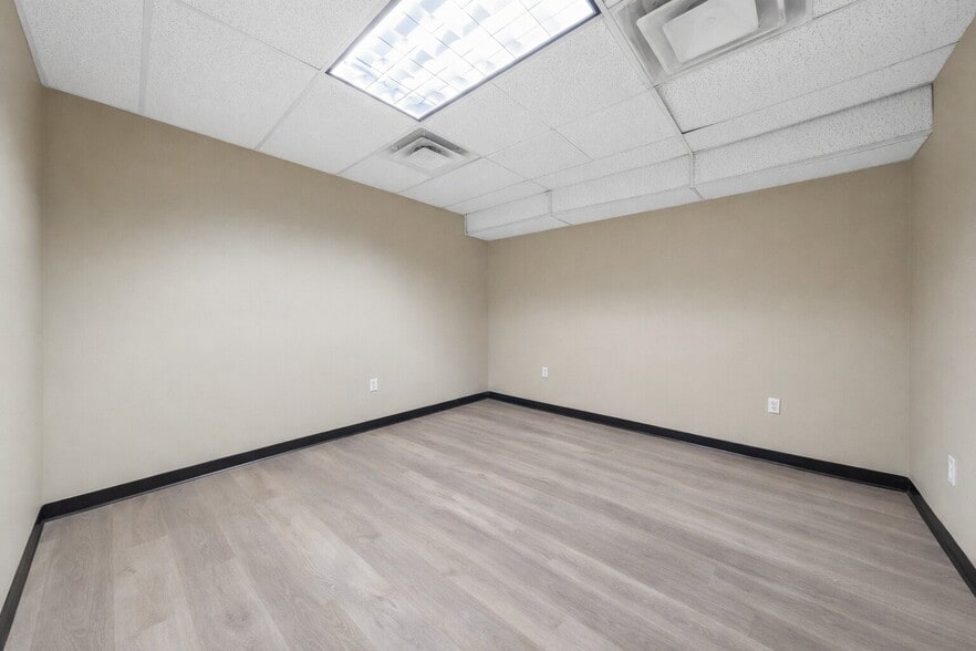 More Photos Of 175 Cedar Ln, Teaneck Medical For Lease