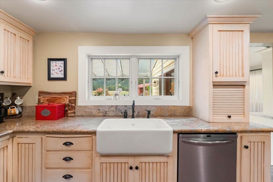 More Photos Of 44510 State 96 Hwy, Seiad Valley Land For Sale