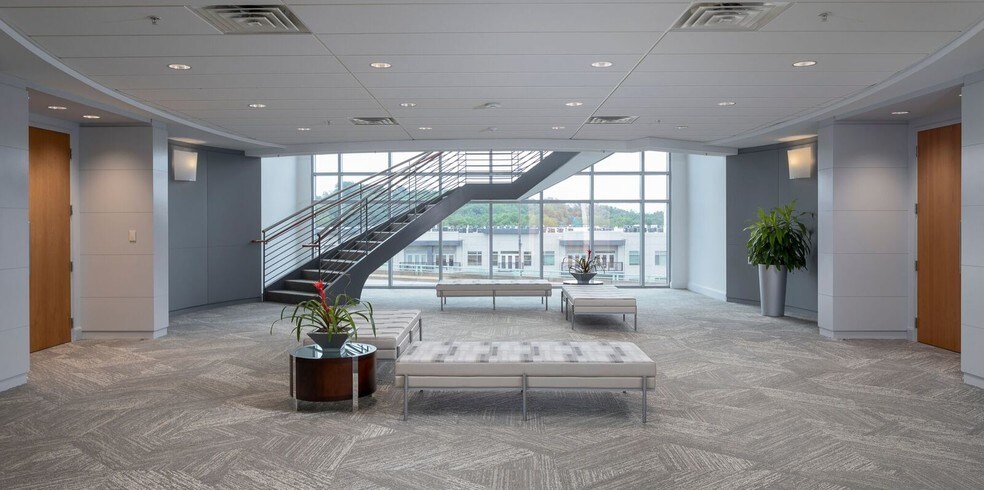 More Photos Of 200 E Broad St, Greenville Office For Lease