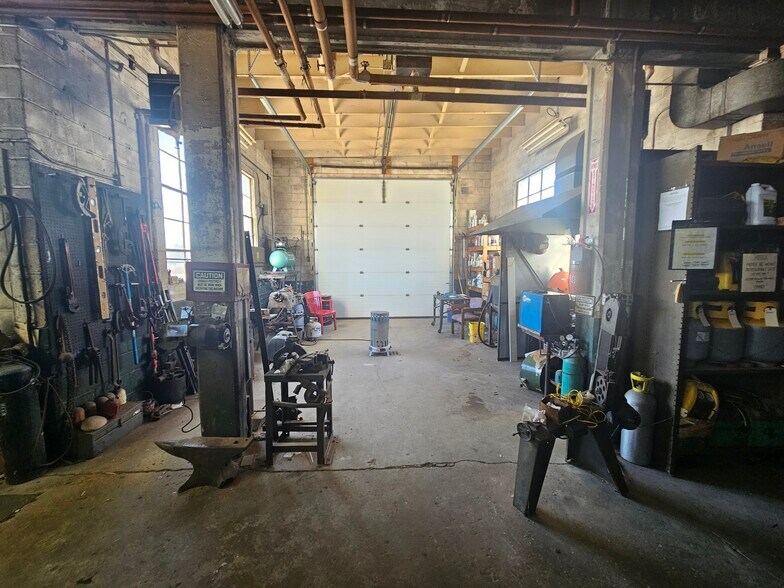 More Photos Of 173 Water St, Bridgeton Warehouse For Sale