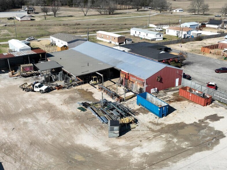 More Photos Of 662 Old Highway 24, Trinity Manufacturing For Sale