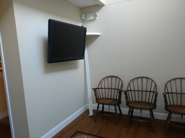 More Photos Of 420 E Main St, Branford Medical For Sale