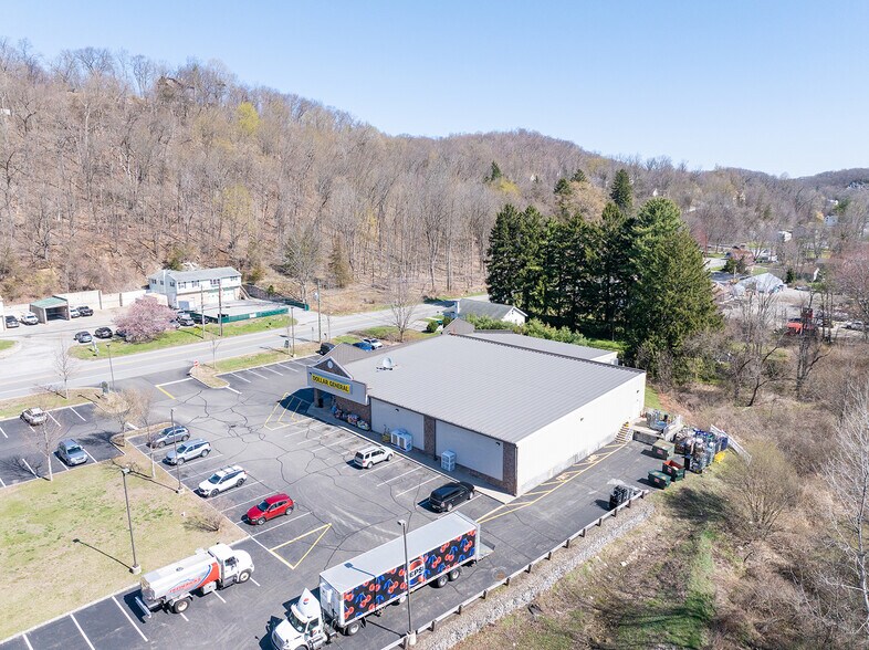 More Photos Of 46 State Rt 94, Vernon Freestanding For Sale