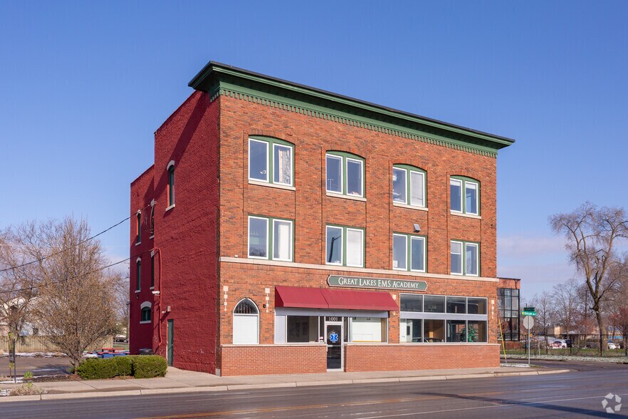 More Photos Of 1001 S Division Ave, Grand Rapids Office For Lease