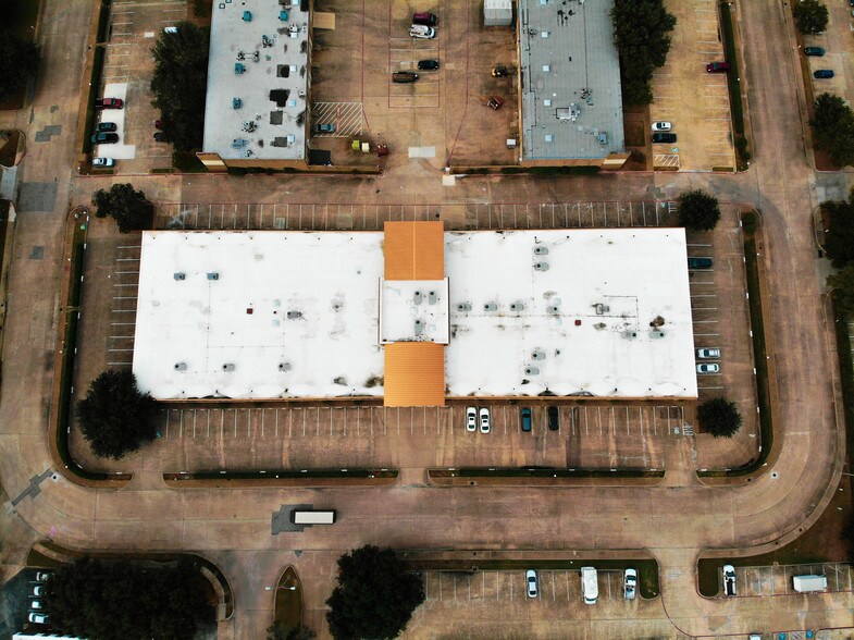 More Photos Of 1100-1101 Executive Dr W, Richardson Office For Sale