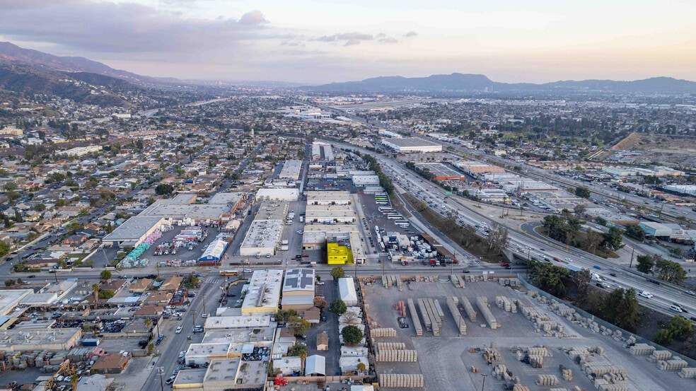 More Photos Of 11170-11172 Penrose St, Sun Valley Warehouse For Lease