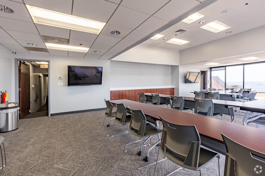 Photo of 9th Floor Ste 901