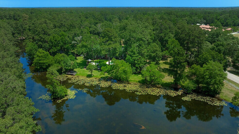 More Photos Of 15598 Bedford Ln, Conroe Specialty For Sale